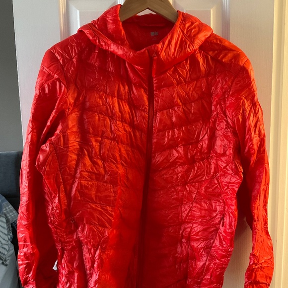 Men’s UNIQLO Ultra Light Down Jacket Men Size M red orange - Picture 1 of 6